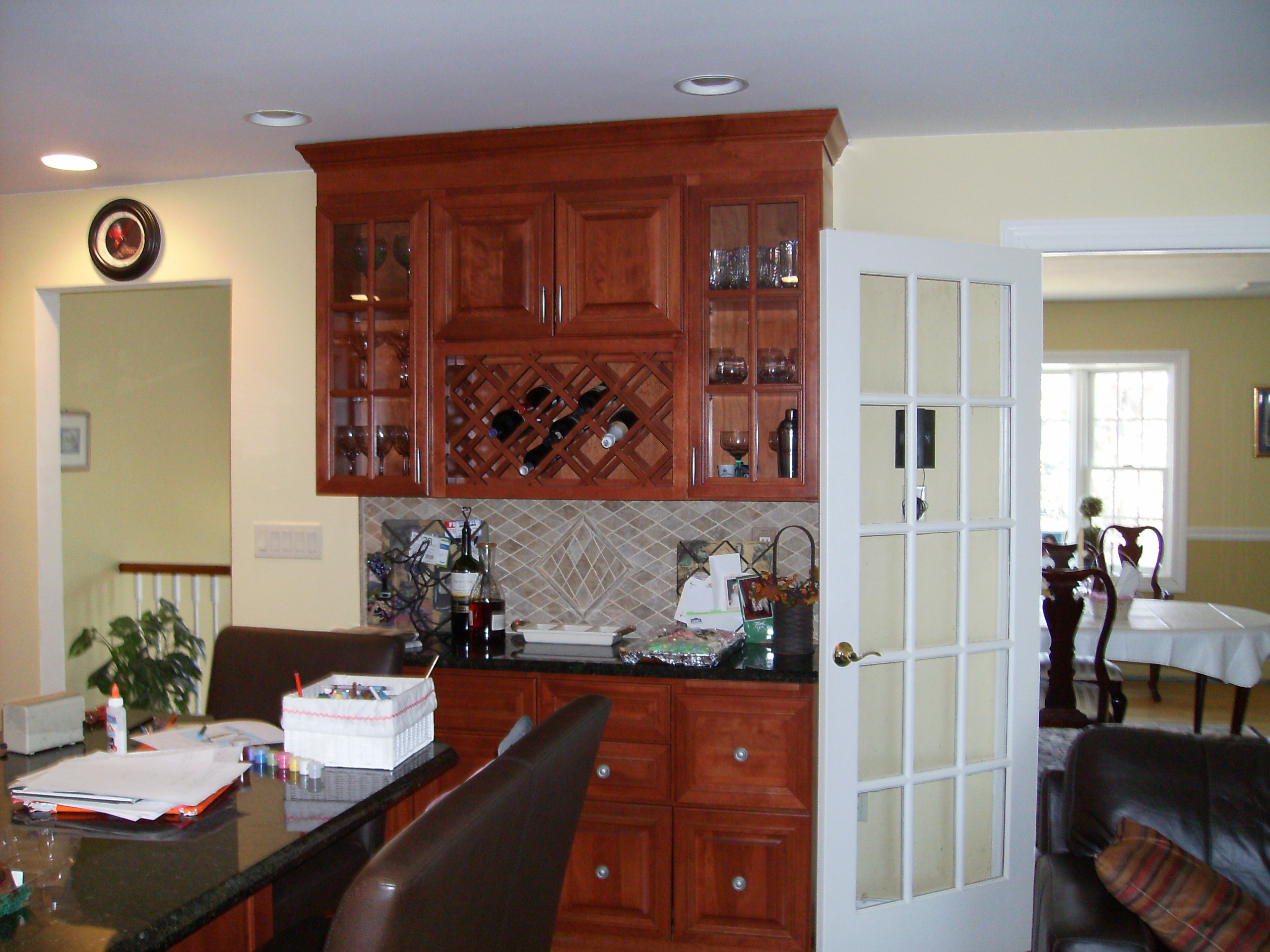 A HAPPY KITCHEN Customer-March 24 2008